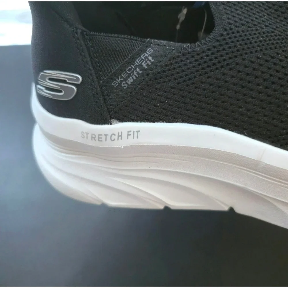 Skechers hands free